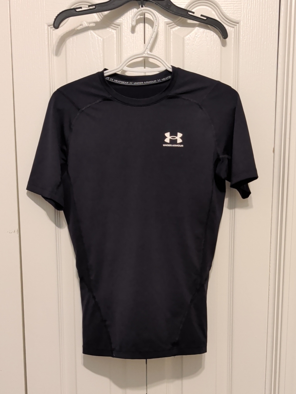 Under Armour Men’s Black Short-Sleeve Rash Guard